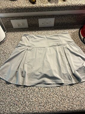 Women’s Light Gray Pleated Golf/Tennis skirt-skort
